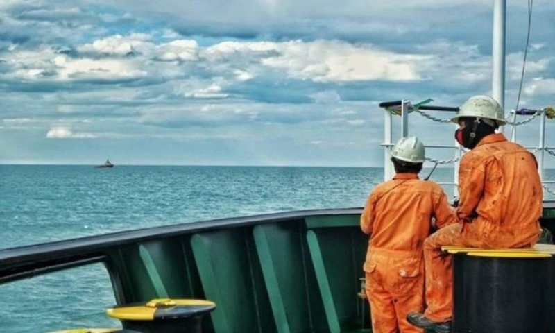 The seafarers' union criticizes the denial of shore leave for the crew