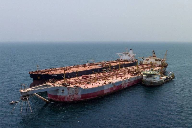 Ship-To-Ship Oil Transfer From FSO Safer