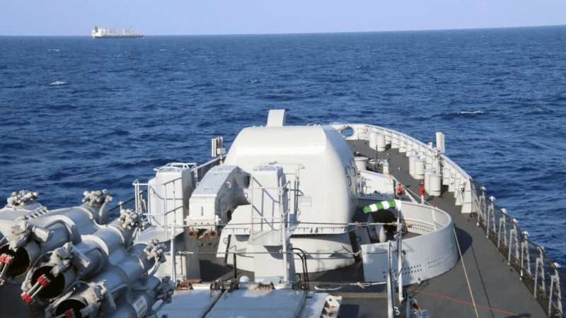 Indian Navy Successfully Rescues 17 Crew From Hijacked Ship, Captures 35 Pirates - Newsx