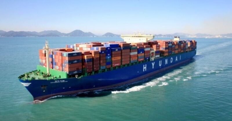 HMM and SM Line are cooperating on the transpacific route as part of a mix of alliances