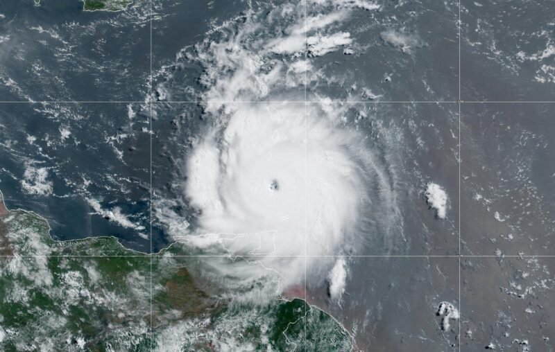 Hurricane Beryl Threatens Caribbean Islands With Flooding And Strong Winds 3657