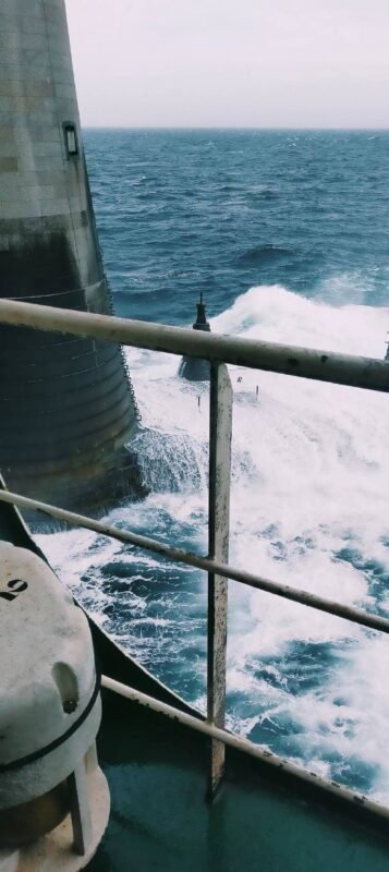 To Prevent a Serious Grounding, Ro/Ro's Engineers Tried "Impossible" Fix