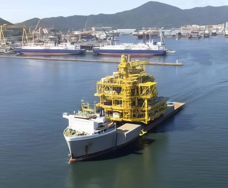 New platform for huge offshore oil field ready for sail-away - Offshore Energy