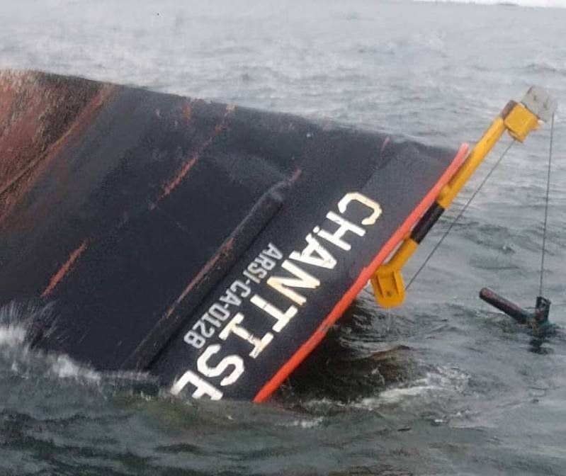 Oil Barge Sinks In Venezuela, Killing Two