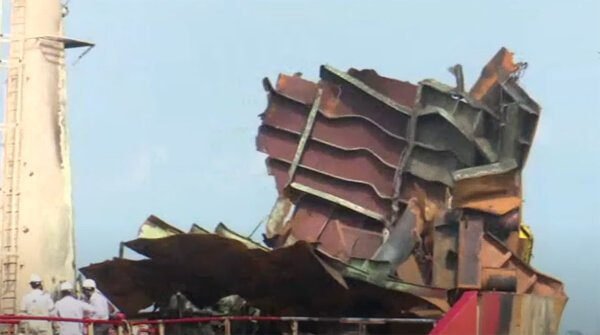 Three Dead as Shuttle Tanker Explodes in Bangladesh Port