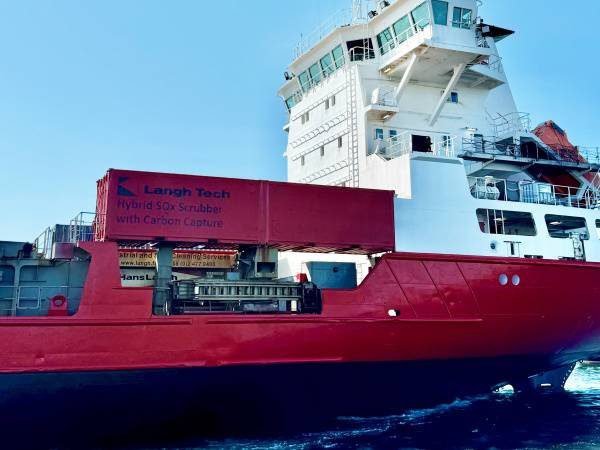 Onboard Carbon Capture System Produces Marketable