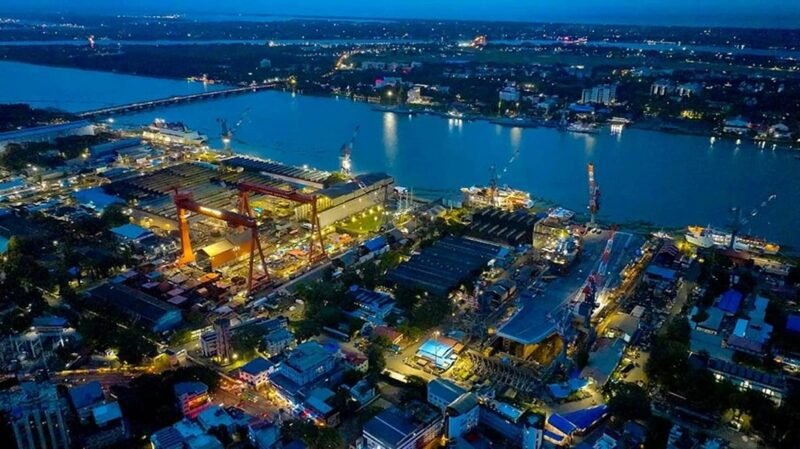 Cochin Shipyard has teamed up with Maersk to explore the repair and shipbuilding options in India