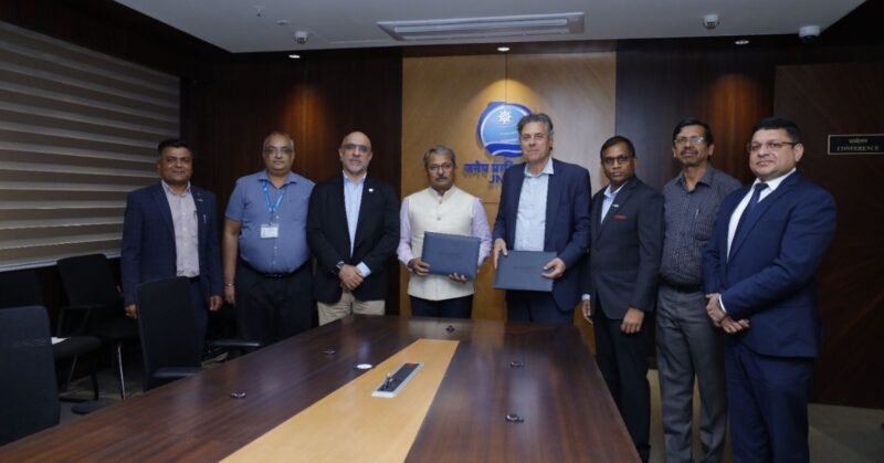 NMDC Group PJSC signs MoU for Vadhvan Port development