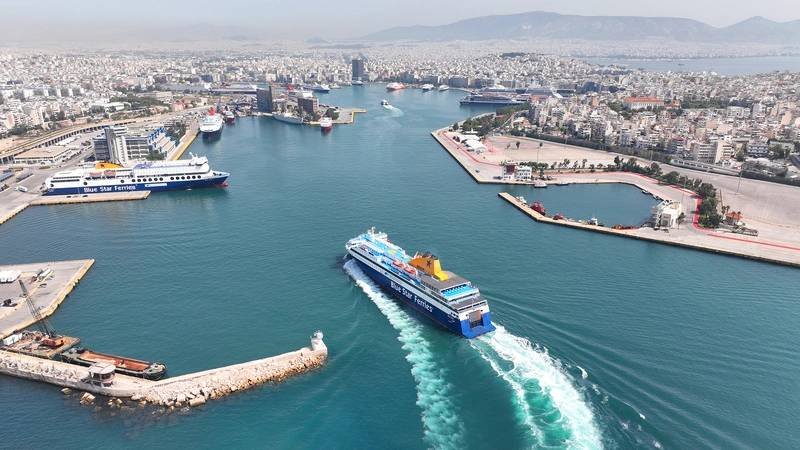 Strikes In Athens Over Wages Halts Ships, Planes And