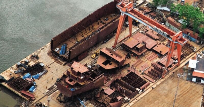 The Chowgule Shipyard begins the construction of the first air cushion vehicle in India built in Germany