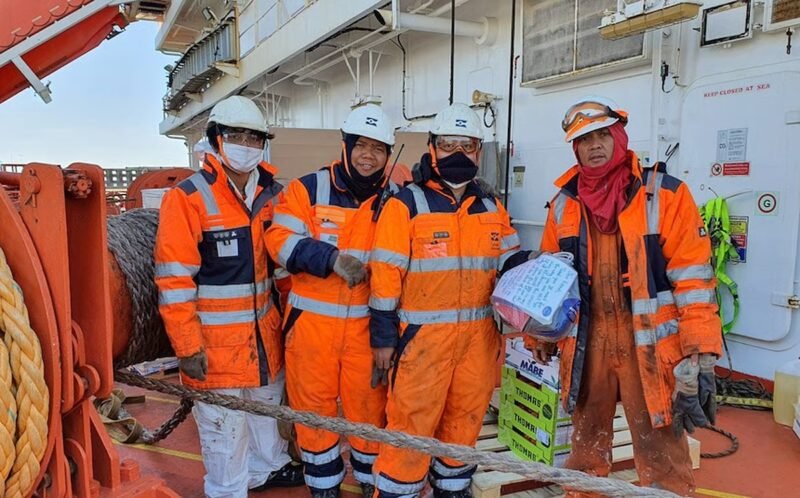 Countries propose safe corridor to free seafarers stranded in Gulf