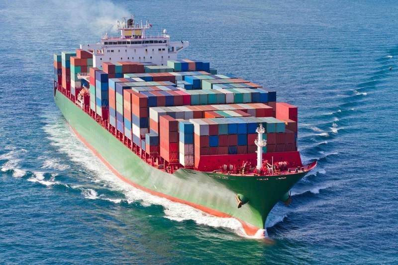 Chinese Container Ship Among Few Crossing Hormuz