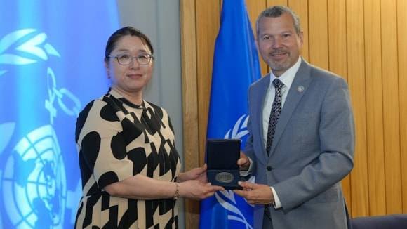 Professor Momoko Kitada Receives IMO Gender Equality