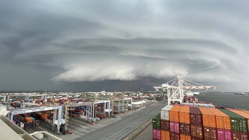 Report Details Four Ship Breakaways During Storm