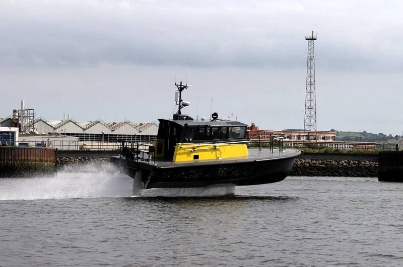 World First: The Electric Hydrofoil Pilot Boat
