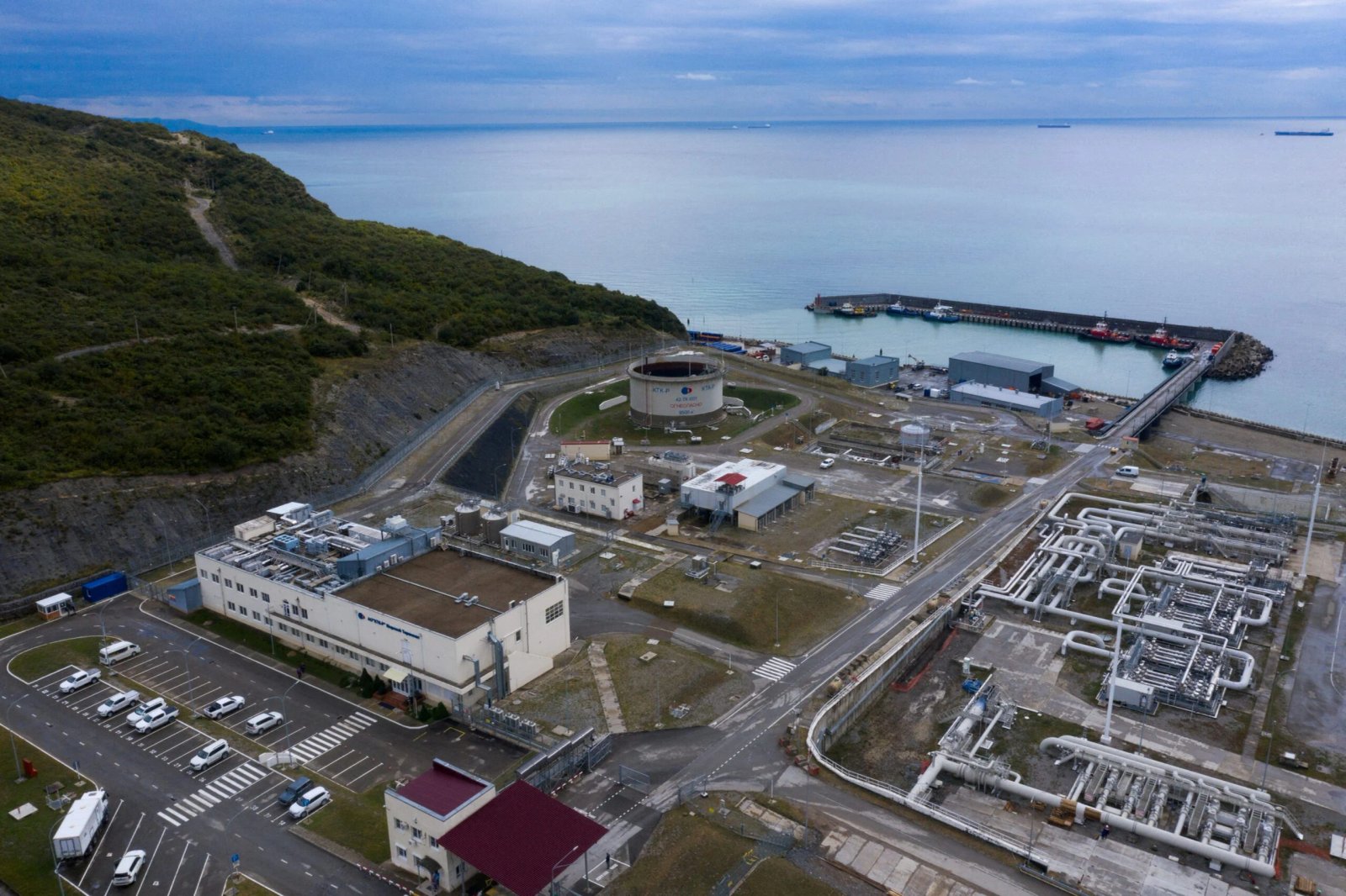 Facilities of CPC marine terminal near Novorossiysk