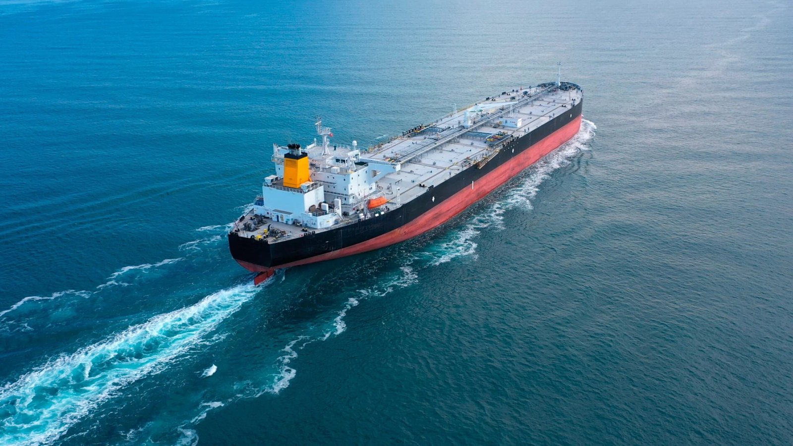Handysize gas tanker