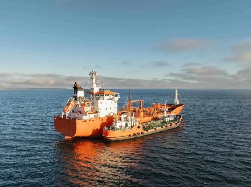 Ship-To-Ship Oil Transfers In Gulf Of Oman Slow After