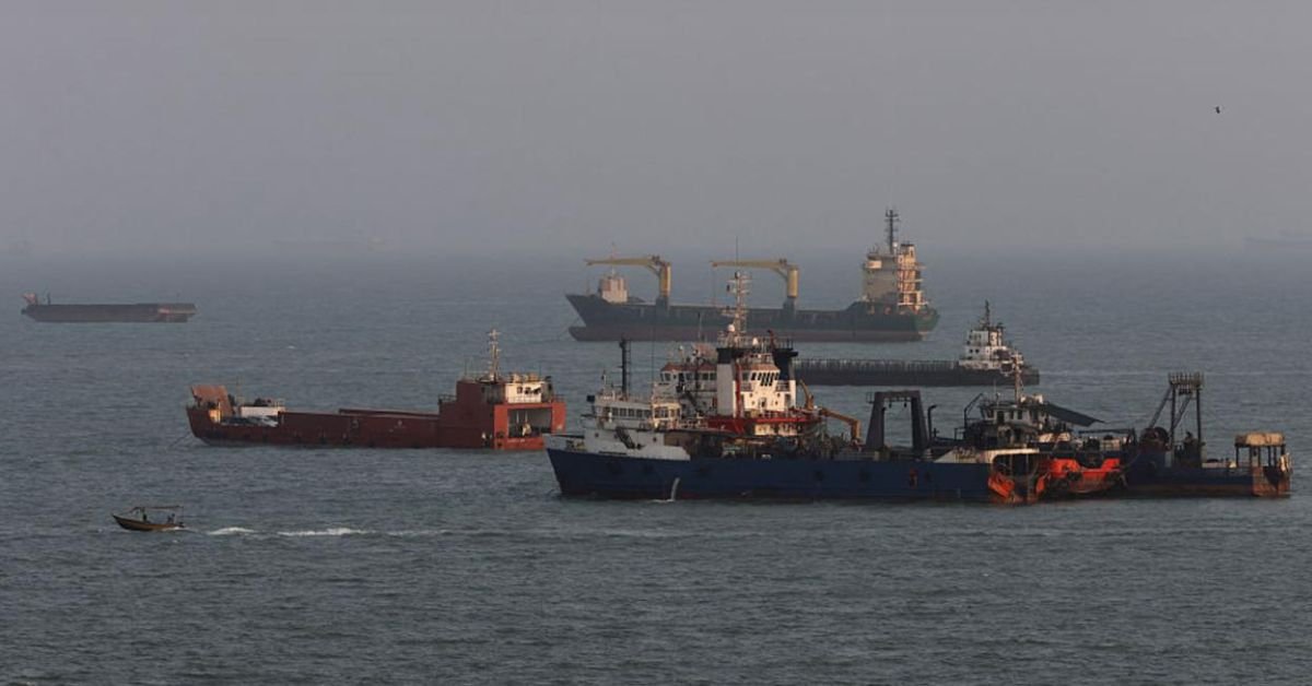 Shipping traffic through Strait of Hormuz rises