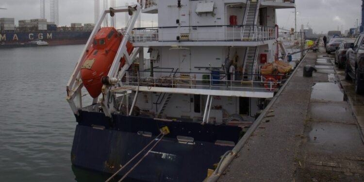 Investigation Launched Into Fatal Incident on Zinc Carrier in English Channel