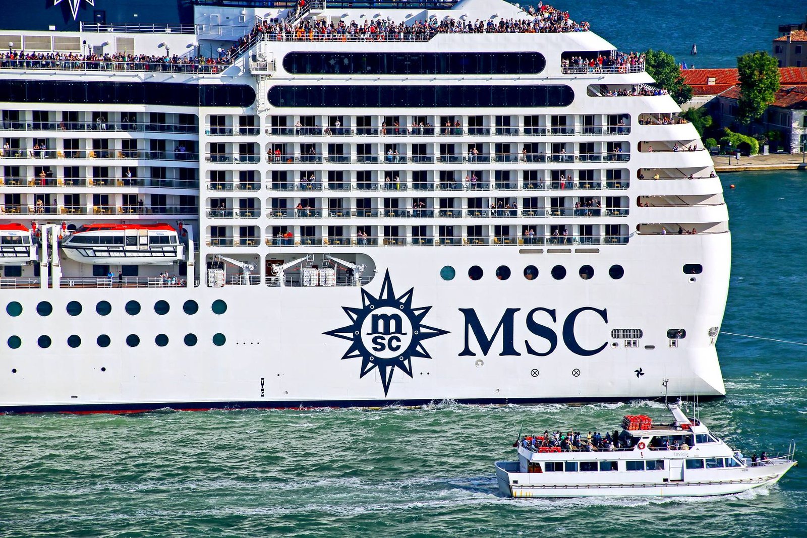 MSC Cruises Freezes Kenyan Crew Hiring and Boardings After Ebola Case