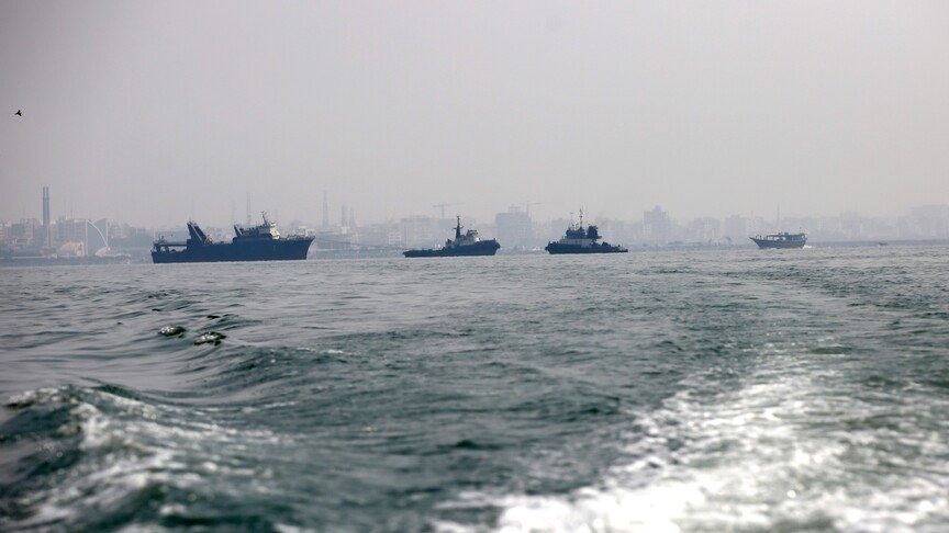 UK Maritime Agency Instructs Ships Near UAE Coast To Depart Anchorages